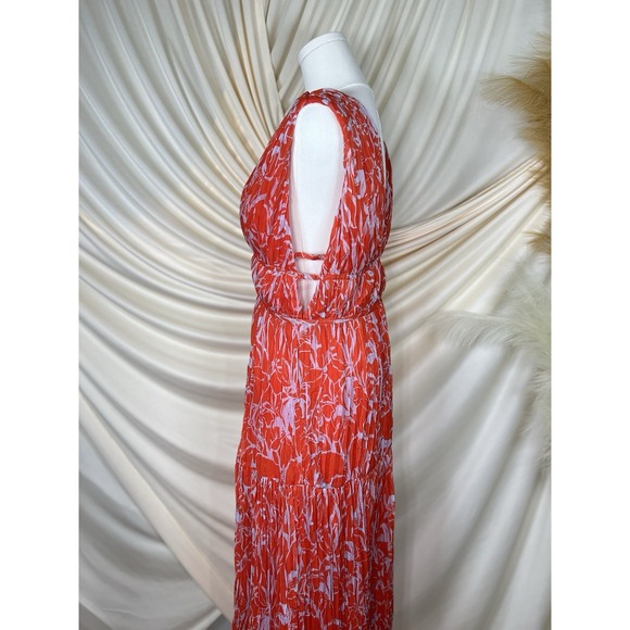 ASTR Pescadero Dress In Red Orange Abstract Plunge‎ Cut Out Pleated Gown Medium - Picture 4 of 14